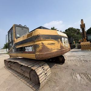 Excavadora de cadenas Cat 320BL de segunda mano con pocas horas de trabajo en venta - Product Image 3
