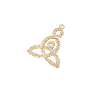 Pendentif en cuivre JINYUAN Spirale Trèfle Déesse Zircon, Breloques Mains Entrelacées (Grande main tenant petite main) pour la Fête des Mères, pour la fabrication de bijoux - Product Image 6