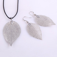 Collier et boucles d'oreilles avec pendentif en feuille véritable, breloque en filigrane naturel avec plaqué or/argent/or rose, cadeau de style punk