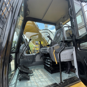 รถขุดตีนตะขาบ CAT 320D2L มือสอง ขนาด 20 ตัน ระบบไฮดรอลิก ยี่ห้อแคตเตอร์พิลลาร์ สำหรับงานก่อสร้าง - Product Image 6