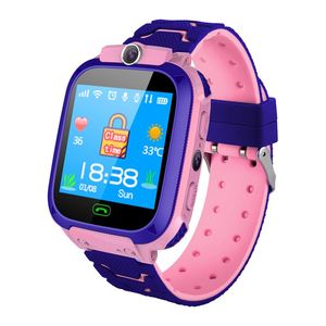 2025S Q12 Reloj inteligente para niños Llamada SOS Llamada remota LBS Ubicación Pantalla TFT cuadrada Rastreador de sueño Juego de matemáticas Reloj para niños Regalo - Product Image 2