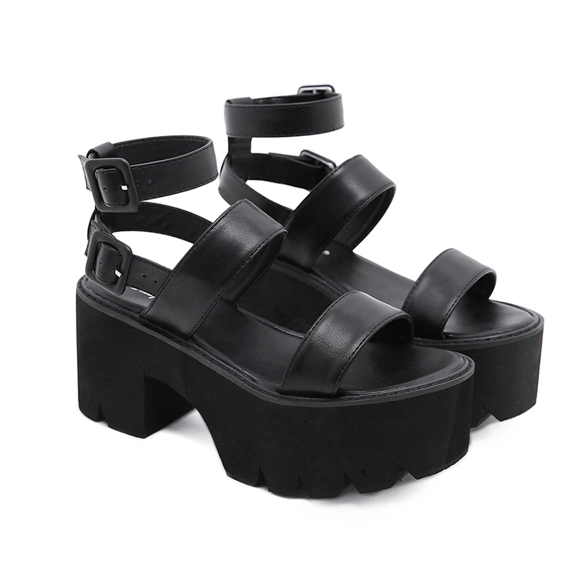 Sandalias plataforma tacón en piel color cuero con tira dorada