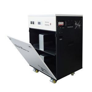 แผงโซลาร์เซลล์แบบพกพาพร้อมระบบ MPPT 1500w แบตเตอรี่ตะกั่ว-กรดแบบชาร์จไฟได้ 7000w ตัวเลือก 3000w - Product Image 1