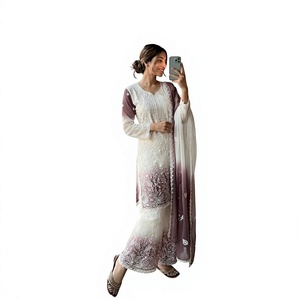 Salwar Kameez pakistanais bicolore avec Plazzo et Dupatta, blanc et violet, brodé, tenue de mariage traditionnelle pour femmes - Product Image 1
