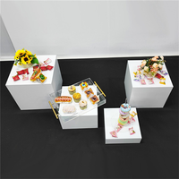 Présentoir rectangulaire transparent en 4 étapes personnalisé pour table de nourriture en acrylique blanc pour buffet de restauration Présentoir pour gâteaux et desserts
