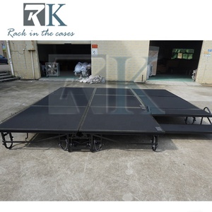 Escenario Portátil Plegable de Acero Resistente para Conciertos al Aire Libre en Venta con Ruedas - Product Image 4