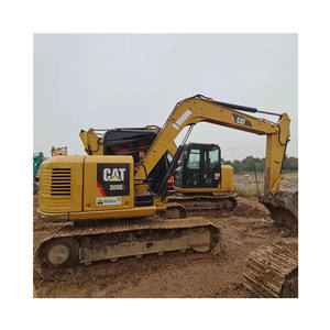 Mini-excavatrice sur chenilles d'occasion Cat 308 de haute qualité pour petits projets domestiques - Product Image 1
