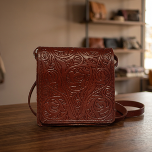 Sac à main élégant en cuir de veau brun de qualité supérieure de la boutique BiyaDNA avec plusieurs compartiments et fermeture à glissière - Product Image 2