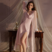 Ensemble de vêtements de nuit pour femmes SADI 5670 Pure Desire, robe de nuit en satin respirant, col en V profond, dos nu, décontractée, camisole