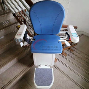 Les personnes âgées électriques portatives de la CE emploient l'ascenseur de chaise d'<span class=keywords><strong>escalier</strong></span> de maison de deux étages pour les escaliers droits ou incurvés - Product Image 2