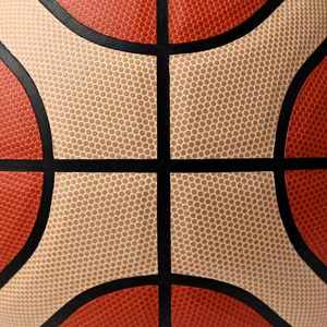 Ballon de basketball personnalisé de haute qualité, taille 6, en matériau composite, avec logo imprimé OEM, pour l'entraînement des adultes et des adolescents - Product Image 4