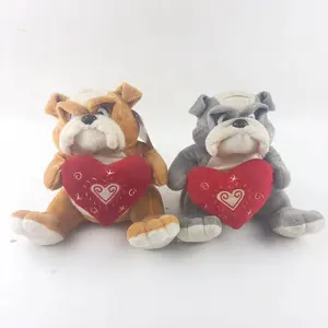 Individueller kuscheliger weicher Welpen gefüllter Tier Pug Plüsch-Spielzeug Valentinstag Plüsch-Hund mit Liebesherz