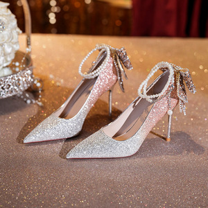 9888W-012 Sandalias de Tacón Alto con Punta Puntiaguda, Tacón de Aguja, Correa Trasera, Pedrería, Elegantes Zapatos de Tacón Alto para Mujer, Zapatos de Novia - Product Image 1