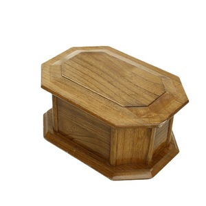 Guci Kenangan Kayu Ceri dengan Finishing Halus, Dipoles Tangan, Wadah Pemakaman Kayu untuk Abu Jenazah, Gaya Tradisional Elegan - Product Image 1