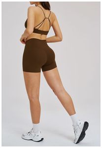 Ensembles de sport pour femmes en gros, vêtements de sport personnalisés, ensemble de tenue de sport pour femmes à séchage rapide, 2 pièces : soutien-gorge de sport dos nu et short cycliste - Product Image 4