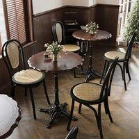 Ensemble table et chaises de café rétro antique avec table et chaises en bois massif pour pâtisserie, restaurants commerciaux, mobilier de restaurant