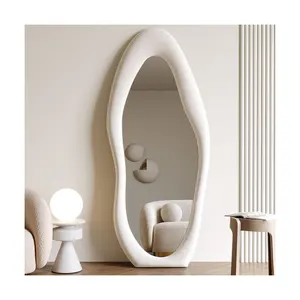 مرآة رائعة طويلة غير منتظمة الشكل لتزيين المنزل تُركب على الحائط لغرفة المعيشة وغرفة النوم مرآة أرضية مموجة تُثبت على كامل الجسم للحمام