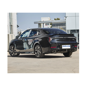 Véhicule d'<span class=keywords><strong>occasion</strong></span> Lynk Co 03 Turbo Essence Berline FWD 5 Places Boîte Automatique Cuir Caméra Arrière R18 Gauche Dark Euro - Product Image 4