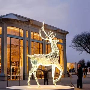 Grande peluche géante d'extérieur pour décoration de Noël Traîneau du Père Noël Led grandeur nature Motif de renne 3D Bois lumineux pour fabricant de voitures - Product Image 4