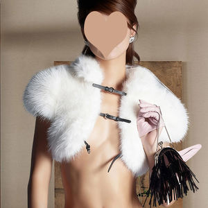 <span class=keywords><strong>Gilet</strong></span> en fausse <span class=keywords><strong>fourrure</strong></span> de luxe pour femmes, mode d'hiver, couleur fausse <span class=keywords><strong>fourrure</strong></span> de renard, haut court <span class=keywords><strong>sans</strong></span> manches - Product Image 1