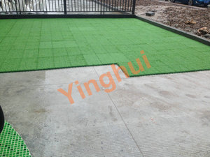 G-01 Modular Sân Cỏ Nhân Tạo Giá Cho Giải Trí Sân Vườn Bóng Đá Và Sàn Thể Thao Vàng Xanh Đỏ - Product Image 2