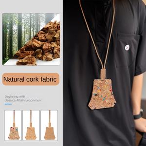 Nouveau couvercle de clé en liège de luxe léger avec <span class=keywords><strong>fermeture</strong></span> à glissière entreprise imprimé LOGO couvercle de clé de cou en grain de liège de protection - Product Image 3