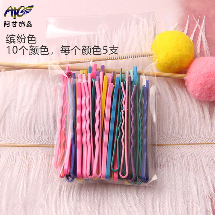 ชุดที่มีสีสันสิบสีกับห้าชิ้นของแต่ละสี