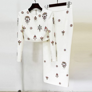 OUDINA ünlü moda artı boyutu XXXL boncuklu elmas kısa üst Midi uzun etek iki parçalı elmas setleri kadınlar 2 parça etek seti - Product Image 2