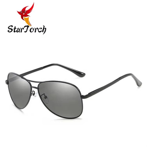 Top Qualité Nouveau Décoloré Polarisé Jour Nuit Vision Hommes Anti-UV Lunettes De Soleil pour Pilotes Mâle Conduite Photochromique UV400 <span class=keywords><strong>Sungl</strong></span> - Product Image 1