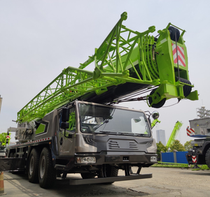 Prix de vente direct usine : Grue montée sur camion 110 tonnes ZTC1100R653 – Nouvel équipement de construction pour la réparation - Product Image 5