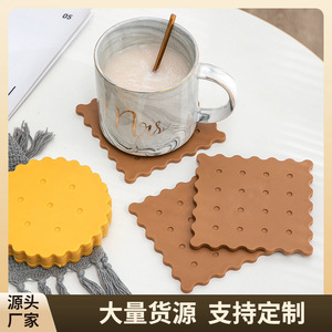 Round Silicone Placemat Heat Insulating Kitchen Mat For Pot Bowl Cup Plate Waffle Shape TPR Material - Product Image 5