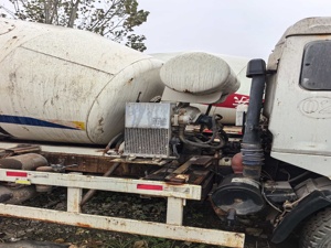 Camión Mezclador <span class=keywords><strong>de</strong></span> Concreto <span class=keywords><strong>de</strong></span> <span class=keywords><strong>Segunda</strong></span> <span class=keywords><strong>Mano</strong></span> con Chasis Estable y Económico, Equipo para Inversores en la Industria <span class=keywords><strong>de</strong></span> la Construcción Residencial - Product Image 5