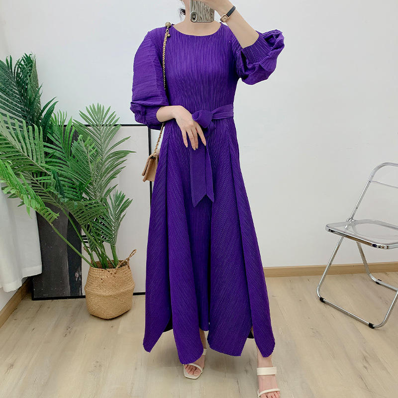 สีม่วงเข้ม