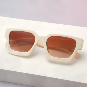 Fashionable Retro Sunglasses High Quality Casual Glasses Women's Personal <b>Sunscreen</b> Sunglasses - Product Image 6