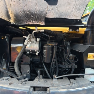 เกือบใหม่เอี่ยม ประหยัดน้ำมัน แรงทรงพลัง รถขุดตีนตะขาบขนาดเล็ก 8 ตัน ยี่ห้อโคมัตสึ รุ่น PC78US มือสอง - Product Image 4