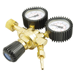วาล์วควบคุมแรงดันไนโตรเจนแบบอิตาลี พร้อมเกจวัดคาร์บอนไดออกไซด์ ออกซิเจน และอะเซทิลีน ผลิตภัณฑ์ได้รับการรับรองมาตรฐาน EN - Product Image 4