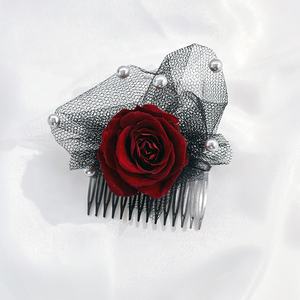 हेलोलिन ध्यान का केंद्र बन गया है, जिसमें हस्तनिर्मित बाल सामान जैसे कि शाश्वत फूल और काले गुलाब के कॉम्ब्स के साथ ध्यान केंद्रित किया गया है। - Product Image 5