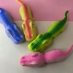 Juguetes Antiestrés Unisex al por Mayor, Divertidos Juguetes de Silicona con Forma de Dinosaurio y Animales, Juguetes para Apretar con Arena, Elásticos y con Características para Aliviar el Estrés - Product Image 5