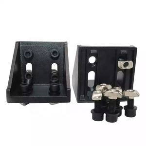 Fabricants d'aluminium Pièces d'angle spéciales en aluminium utilisées pour le support et la fixation de profilés soumis à de fortes vibrations - Product Image 2