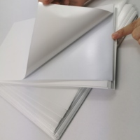 Rouleaux d'autocollants en papier semi-brillant thermofusible simple face adhésif acrylique rouleau jumbo auto-étiquetant pour le masquage