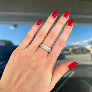 Bague Éternité Plaqué Or Rose avec Diamants pour Femme, Style Classique de Mariage, Sertissage Pavé, Pierre Ronde, Bijoux en Or 10K - Product Image 1