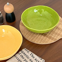 Grand bol en céramique de 8 pouces de haute qualité pour usage domestique, idéal pour ramen et soupes, compatible micro-ondes, design moderne et minimaliste à motif éclaboussures d'encre