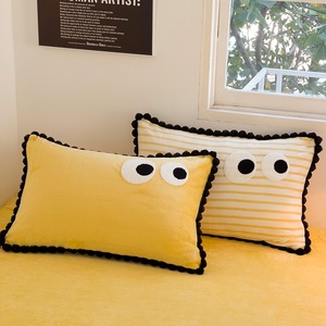 Geel Melk Fluwelen Handdoek Borduurwerk Huis Textiel High-End Laken Kinderen Beddengoed Set Leverancier - Product Image 6