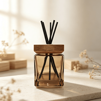 Flacon diffuseur de parfum en verre carré de luxe vide, avec logo personnalisé imprimé, boîte cadeau disponible pour la décoration aromatique intérieure de chambre à coucher