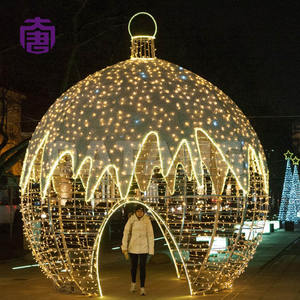 Grande arche lumineuse LED de Noël pour extérieur, motif de porte, IP65, tunnel lumineux 3D de Noël, boule lumineuse pour la décoration des centres commerciaux - Product Image 2