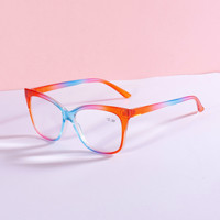 Nouvelles lunettes de soleil œil-de-chat tendance pour femmes âgées, ultra-légères, protection HD contre la lumière bleue pour la presbytie