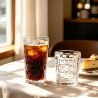 Ensemble de verres à eau texturés transparents empilables pour eau, jus, café et autres boissons