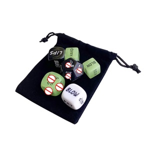 6 unids/set bolsa <span class=keywords><strong>de</strong></span> terciopelo juguetes <span class=keywords><strong>sexuales</strong></span> familia divertido sexo posición <span class=keywords><strong>dados</strong></span> conjunto adulto juego amor sexo <span class=keywords><strong>dados</strong></span> - Product Image 1