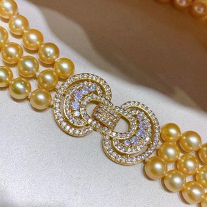 Collar de Perlas con Lazo de Tres Capas, Juvenil y Moderno, Versátil, Largo, de 3-4 cm, Diseño Simple con Eslabones - Product Image 4