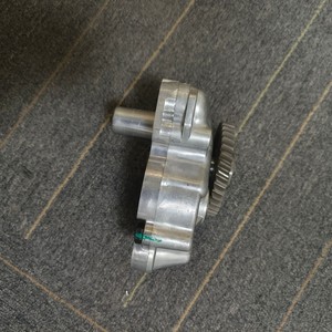 Nouvelle pompe à huile moteur en acier inoxydable ME017484 26110-45001 pour moteur diesel Mitsubishi 4D34T 4D34 avec garantie de 3 mois - Product Image 4